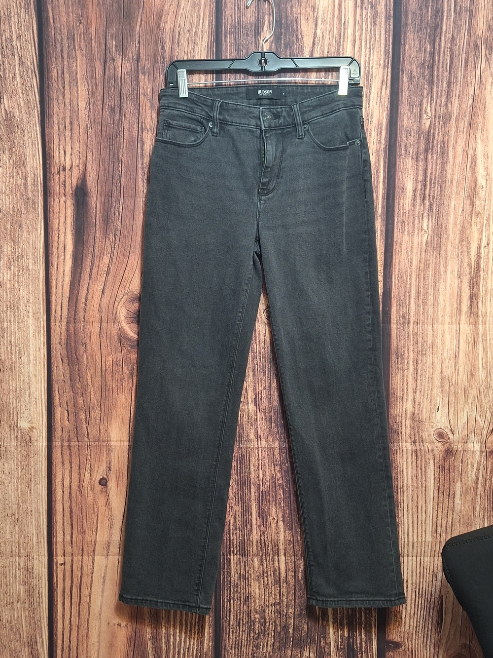 Hudson Jeans Straight Leg in Washed Black Womens Size 4.